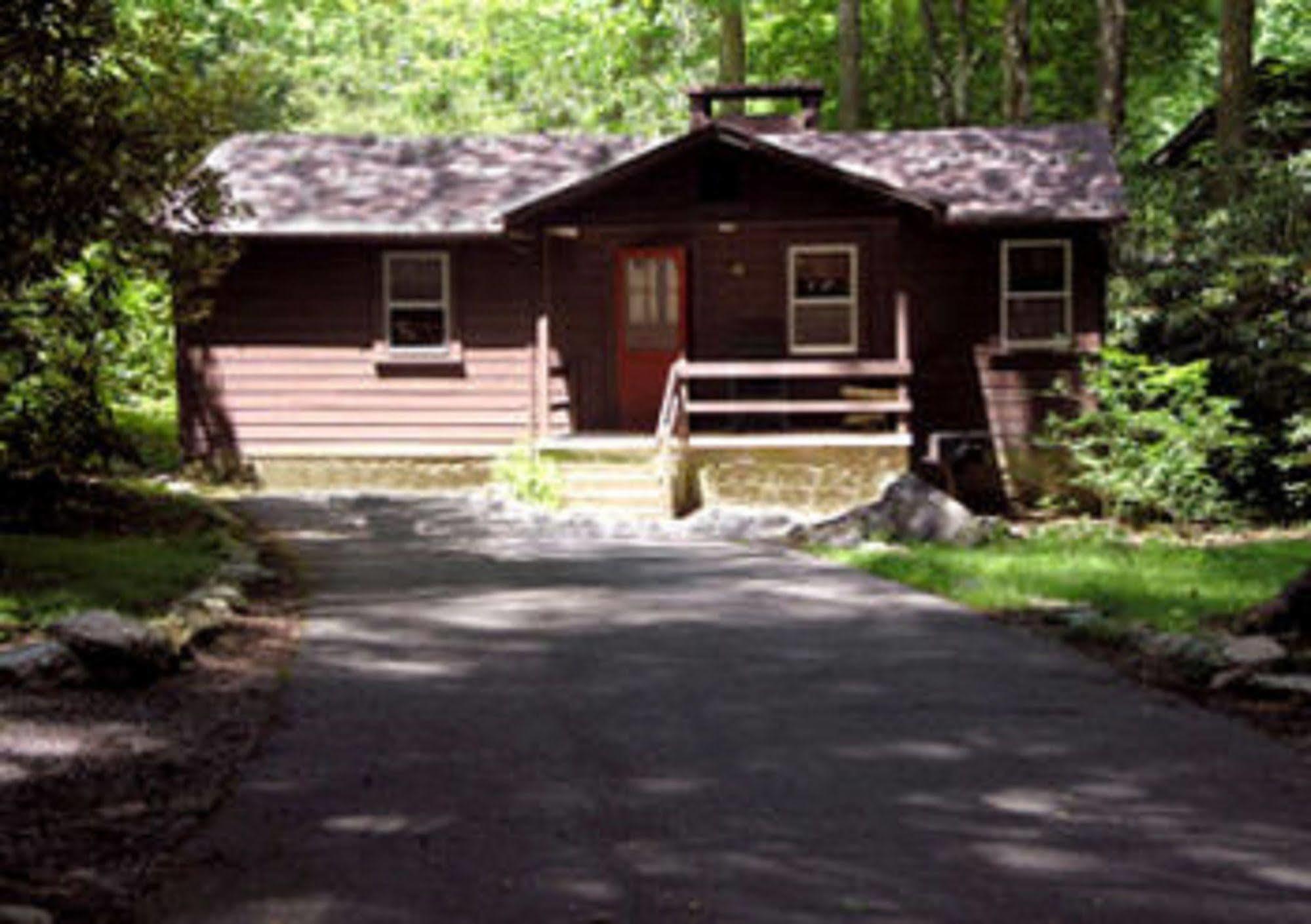 Cabins At Twinbrook Resort Maggie Valley Exteriör bild