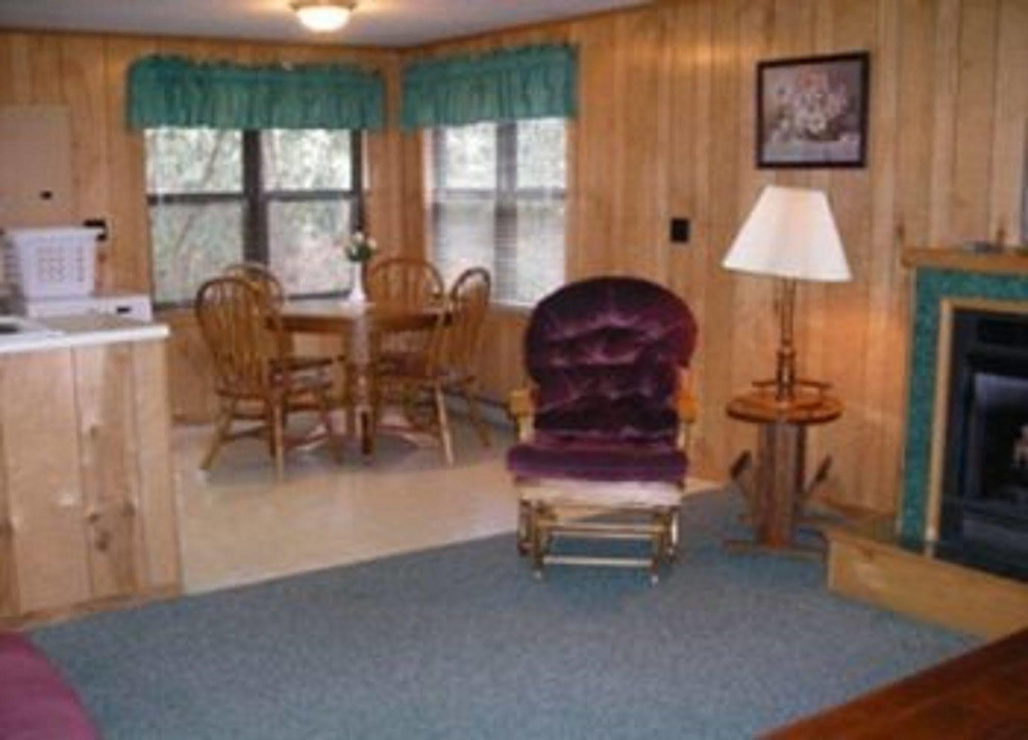 Cabins At Twinbrook Resort Maggie Valley Exteriör bild