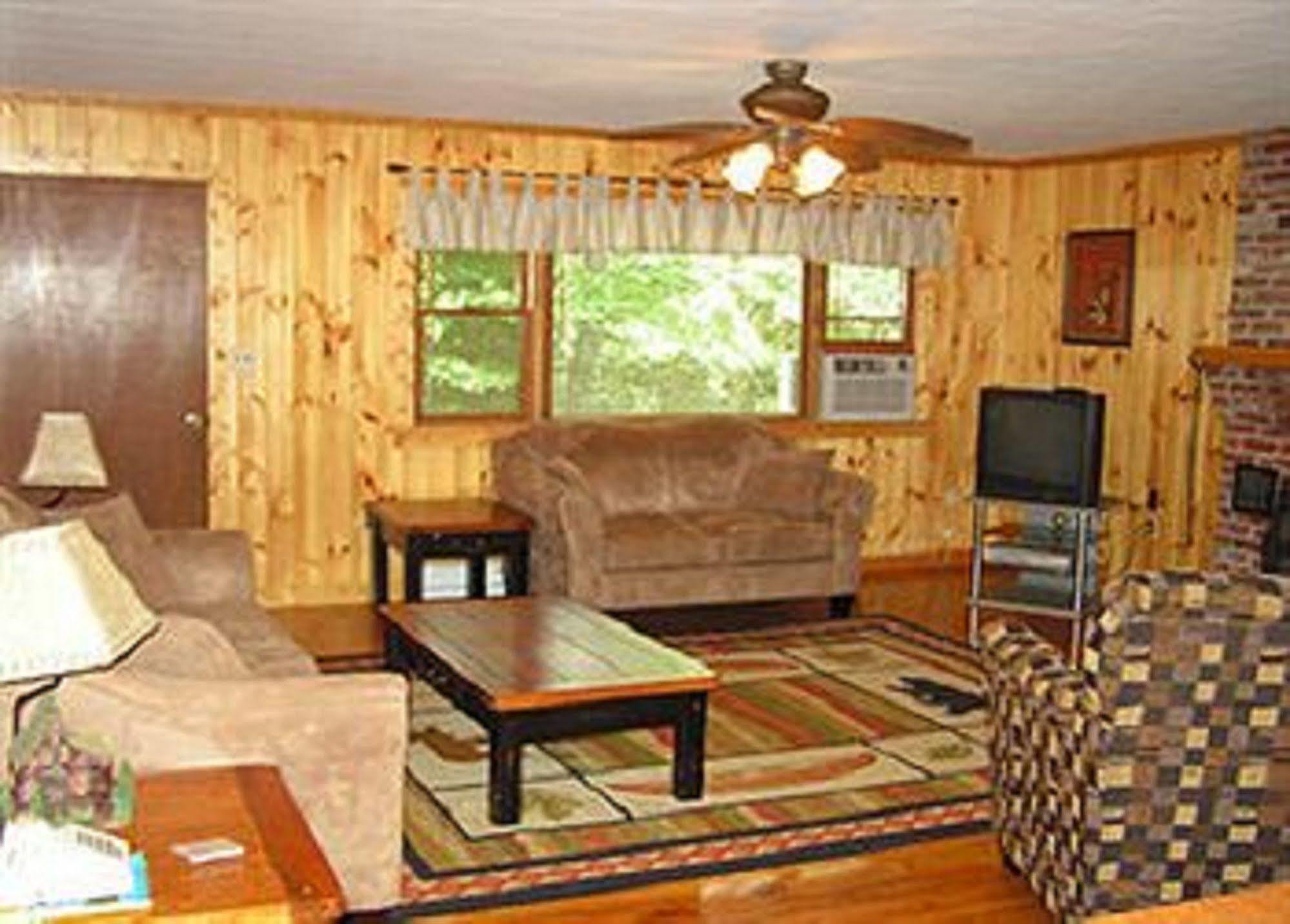 Cabins At Twinbrook Resort Maggie Valley Exteriör bild